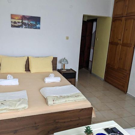 Цвета Hotell Sinemoretz Eksteriør bilde