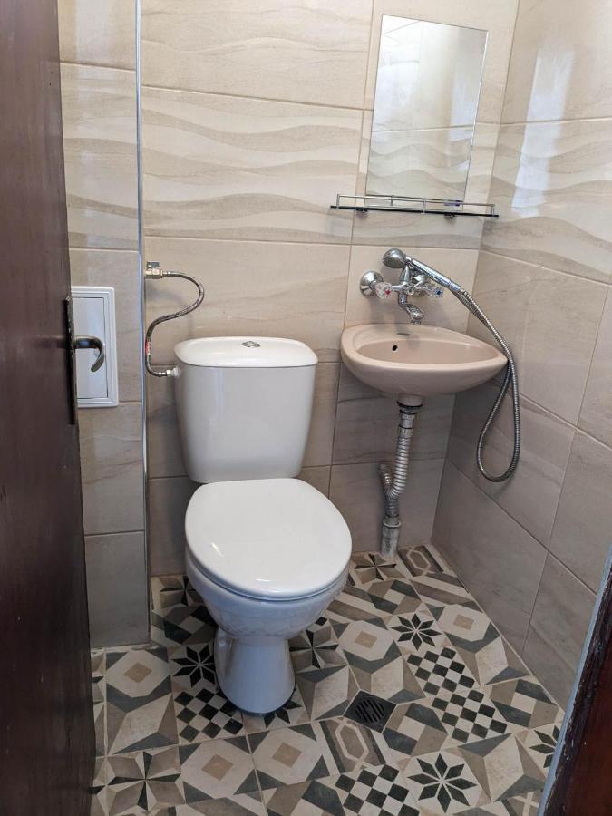 Цвета Hotell Sinemoretz Rom bilde